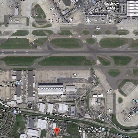 Heathrow Ensuite Rooms- Auto Check In Londres Exterior foto
