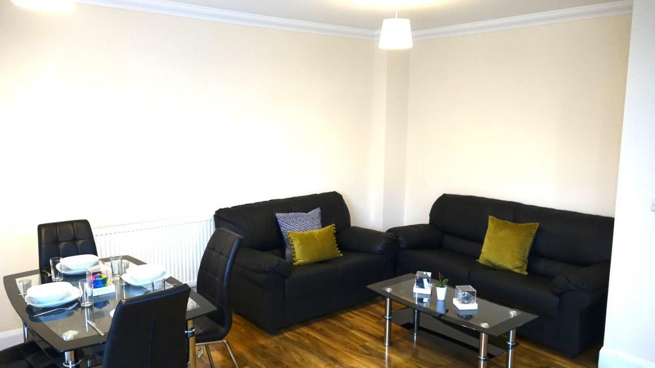 Heathrow Ensuite Rooms- Auto Check In Londres Exterior foto